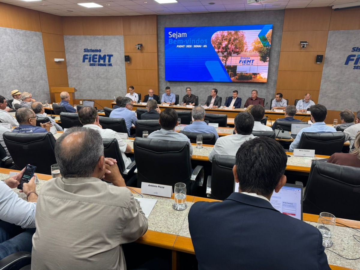 reunião 50 anos fiemt