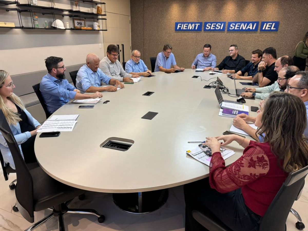 reunião conselho senai