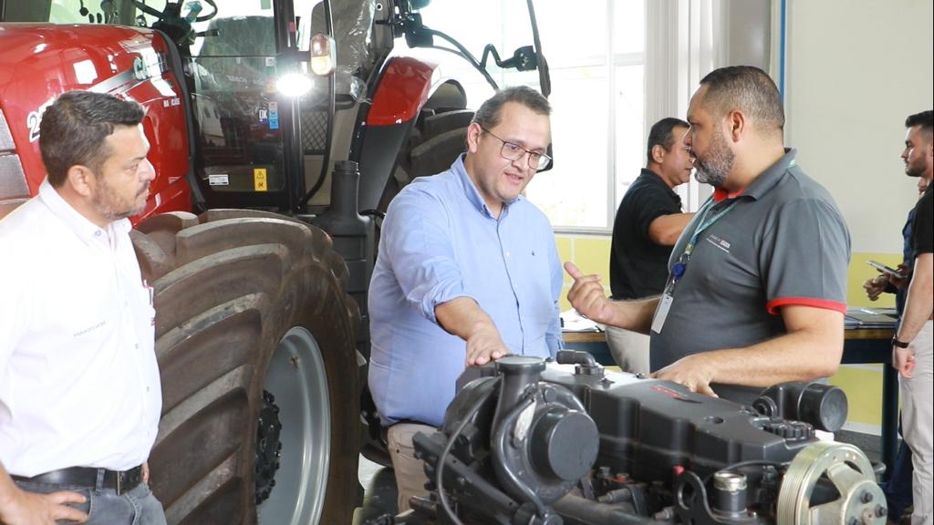 lançamento parceria senai MT case ih 